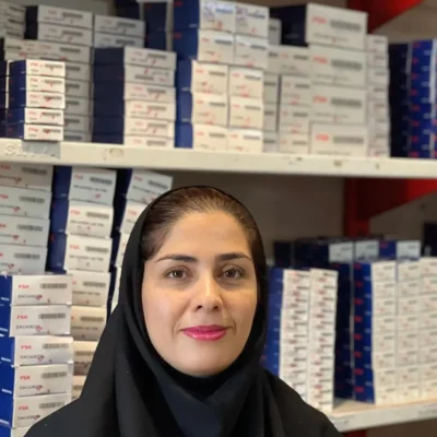 نرگس احمدی - مدیر مالی شرکت فارس صنعت کامران (FSK)